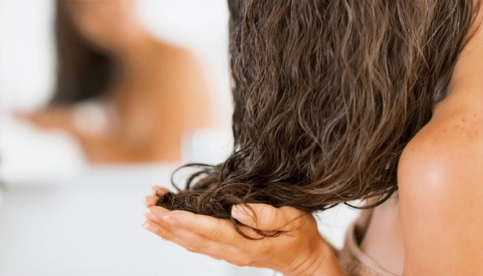خشک کردن موها به صورت طبیعی